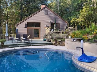 30 Eastwoods Rd, Pound Ridge, NY 10576