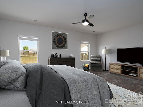 4th image of 108 Jana Dr
