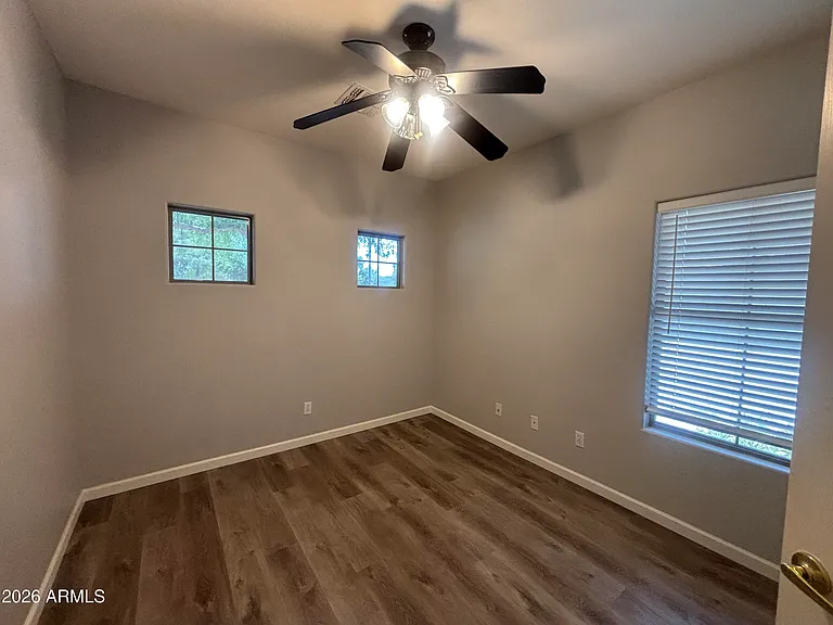 948 E Savannah Dr — Photo 51