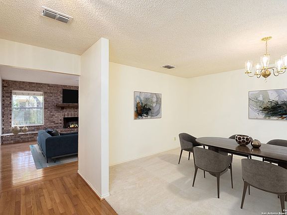 3rd image of 13726 OAK CABIN
