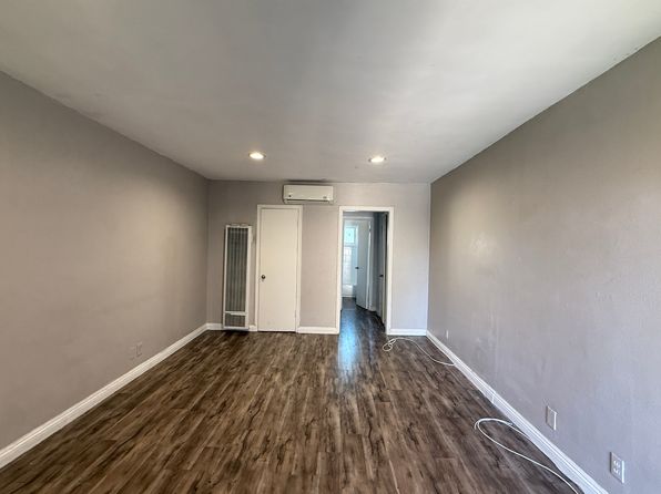 1127-1127 E Garvey Ave N #7