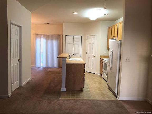 5th image of 8606 Twined Creek Ln
