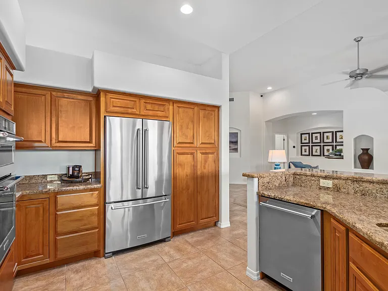 19014 E Eaglenest Dr — Photo 17