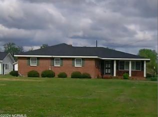 410 S Main St, Stantonsburg, NC 27883