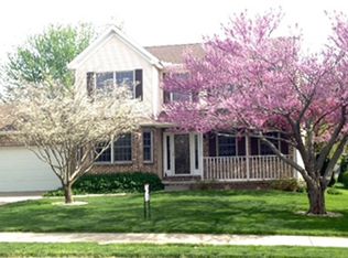 2322 W Chase Dr, Dunlap, IL 61525