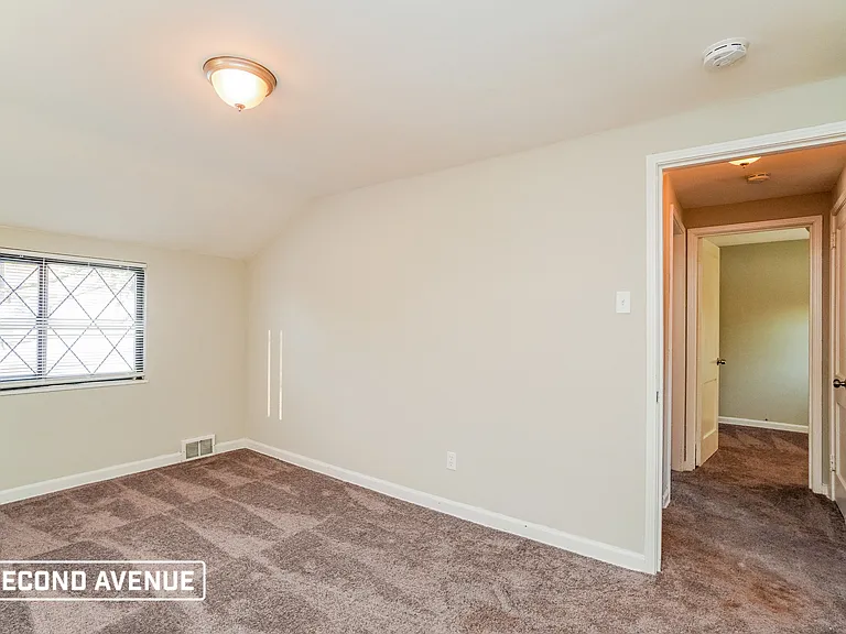 216 Grove Rd — Photo 13