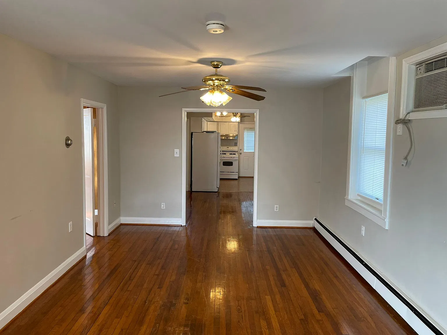 3 bed, 950 sqft, $1,485 — Photo 4