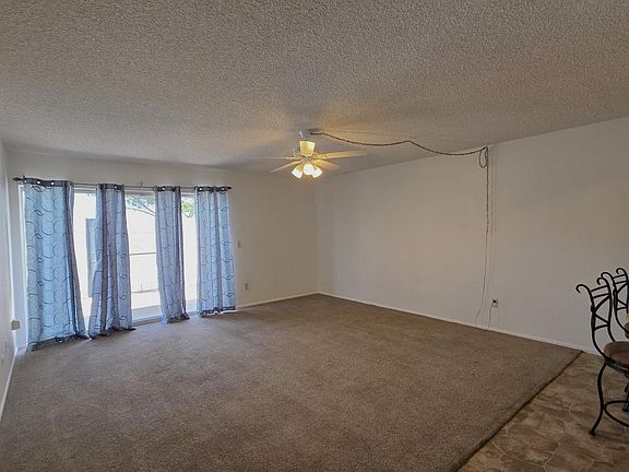 3rd image of 962 W Cortez Ln