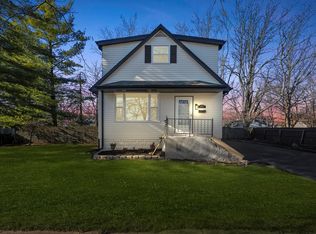 3748 Emerald Ave, Steger, IL 60475