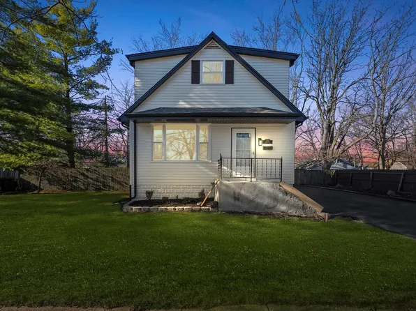 3748 Emerald Ave, Steger, IL 60475