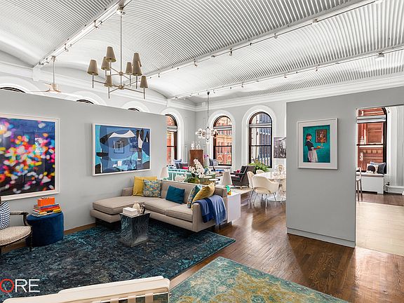 5th image of 140 Nassau St APT 6A