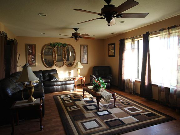 3rd image of 10830 Cerra Vista St