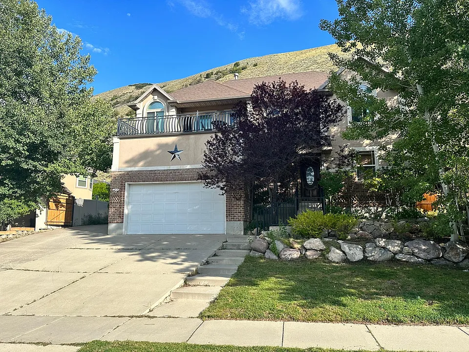 S Steep Mountain Dr