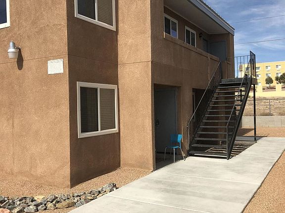 4th image of 1808 Buena Vista Dr SE APT 1