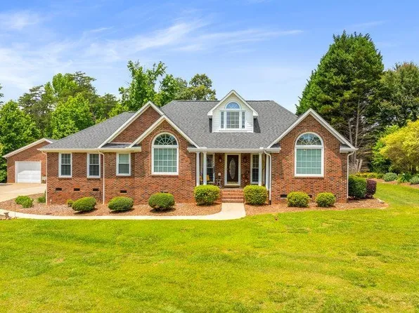 312 S Cassidy Way, Campobello, SC 29322