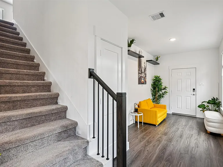 4806 Sand Clouds Dr — Photo 17