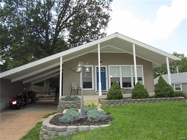 Welcome home to 1419 Bali Ct