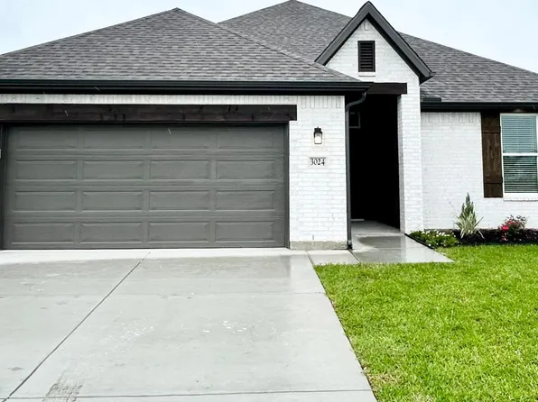 3024 Teller Dr, Bryan, TX 77808