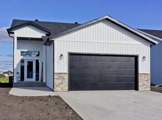 7324 17th St S, Fargo, ND 58104