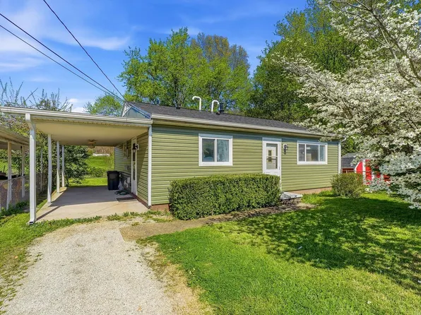 15 Grapevine Ct W, Huntington, WV 25705