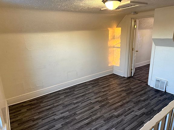 4th image of 1427 Berlin Pl NE