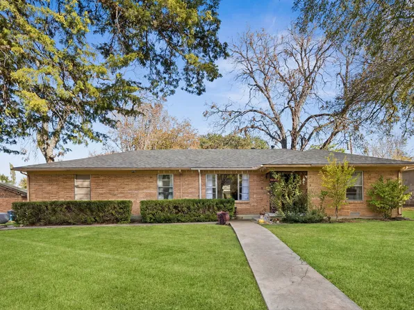 2336 Fenestra Dr, Dallas, TX 75228