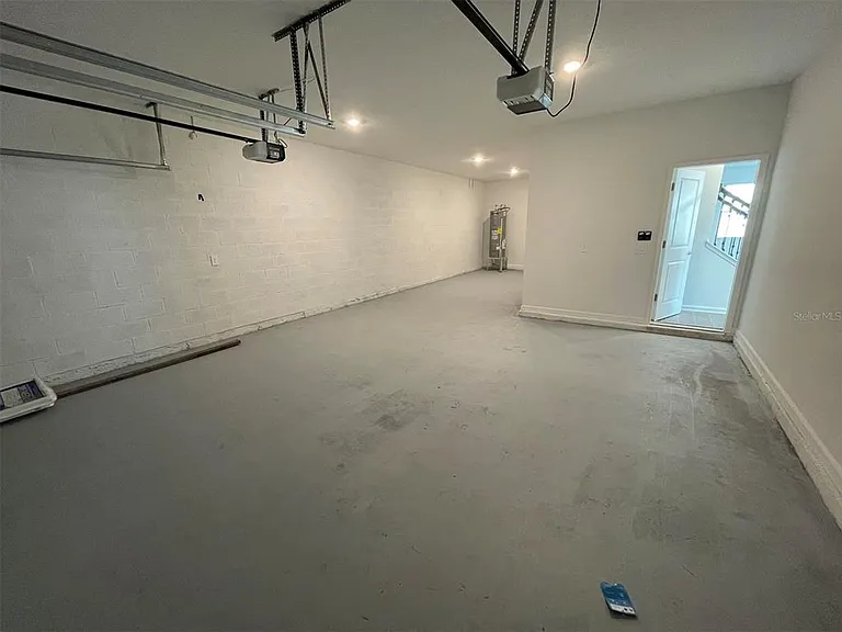 10163 Salt Point Dr — Photo 38