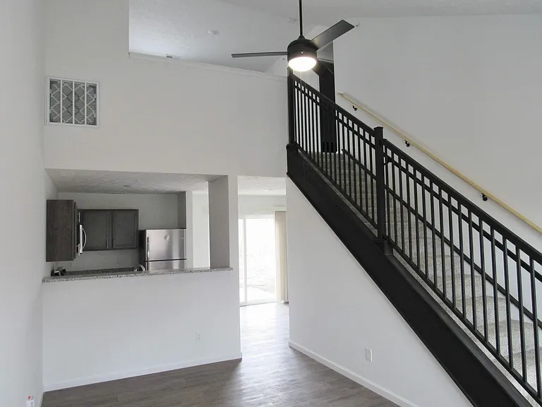 Sagamore Winds Apartments — Photo 77