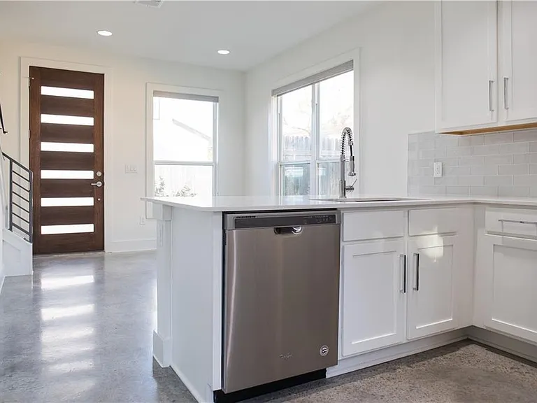 3415 Dalton St #B — Photo 8