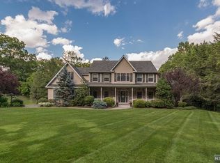 137 Woodland Rd, Montvale, NJ 07645