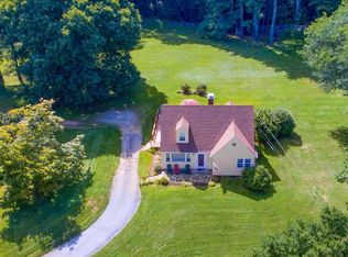 10 Hillside Dr, Sturbridge, MA 01566