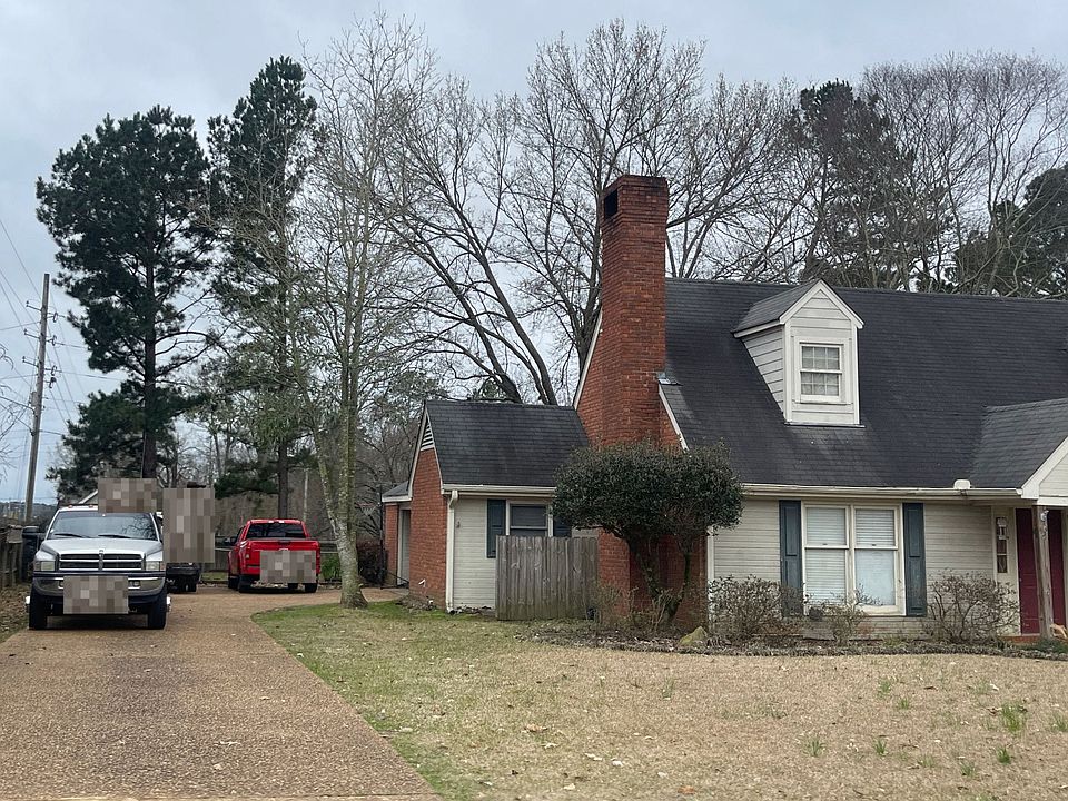 2nd image of 261 Heritage Dr