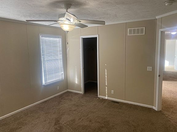 4th image of 1800 Northview Dr