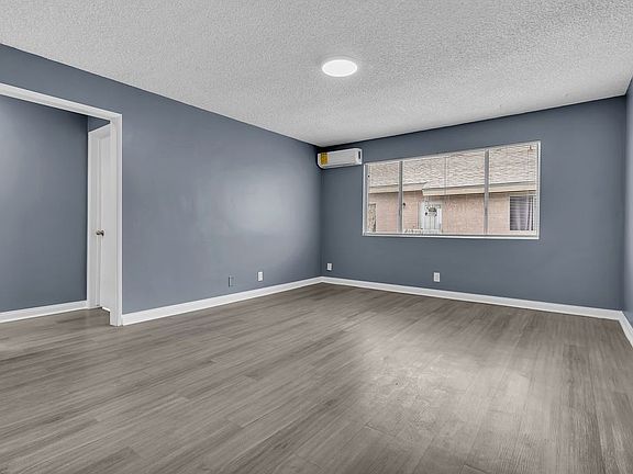 3rd image of 141 S 7th St APT D