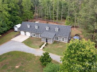 3860 Landrum Rd, Columbus, NC 28722