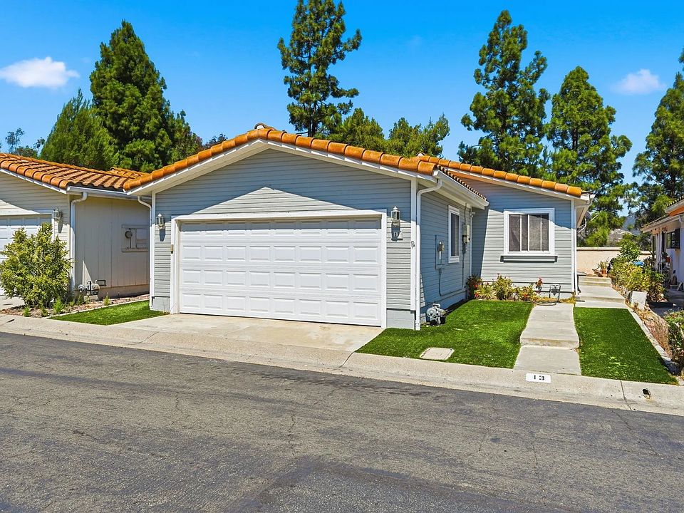 1st image of 14955 Avenida Venusto Unit 13