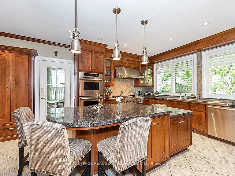 52 Herne Hl — Photo 14