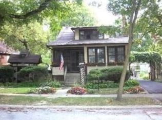 1665 Burr Oak Rd, Homewood, IL 60430