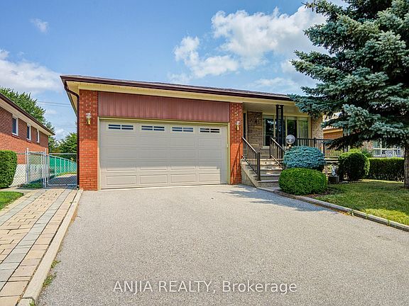 3rd image of 5 Brantford Dr