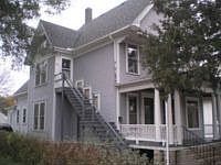 1st image of 402 E Centerway St