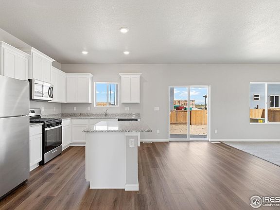 5th image of 7414 Crystal Ave