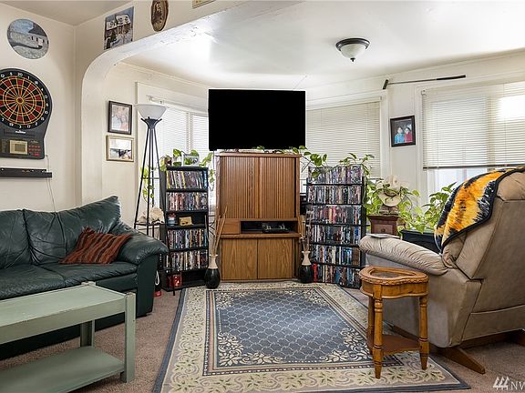 4th image of 107 N 7th St #1-7