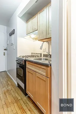 Rented by Bond New York | media 7