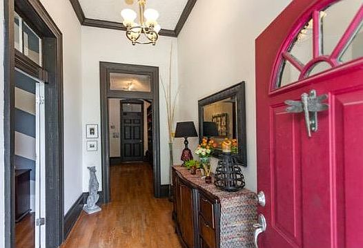2nd image of 211 Treutland Ave