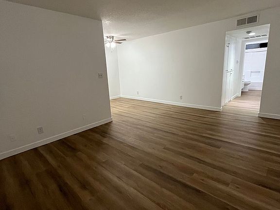 4th image of 529 E Cedar Ave #0