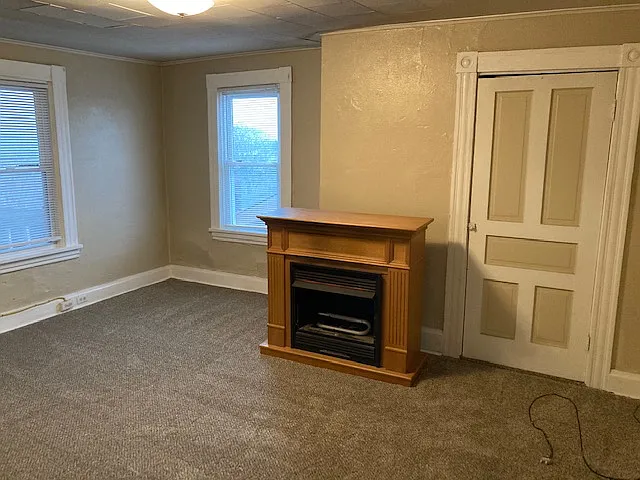 207 Boggs Ave Floor 3 photo 1