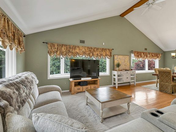 5th image of 78 Warner Hill Road