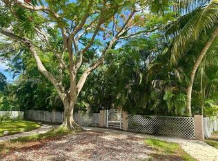 542 NE 130th St #0, Miami, FL 33161
