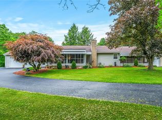 1439 Old Princeton Rd, New Castle, PA 16101