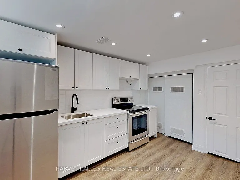 7 Pannahill Rd #BASEMENT — Photo 9